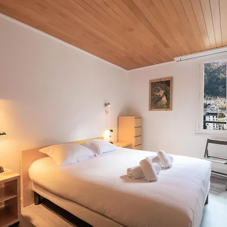Majestic - 3 Pieces Pour 5 Personnes 904 Daire Chamonix